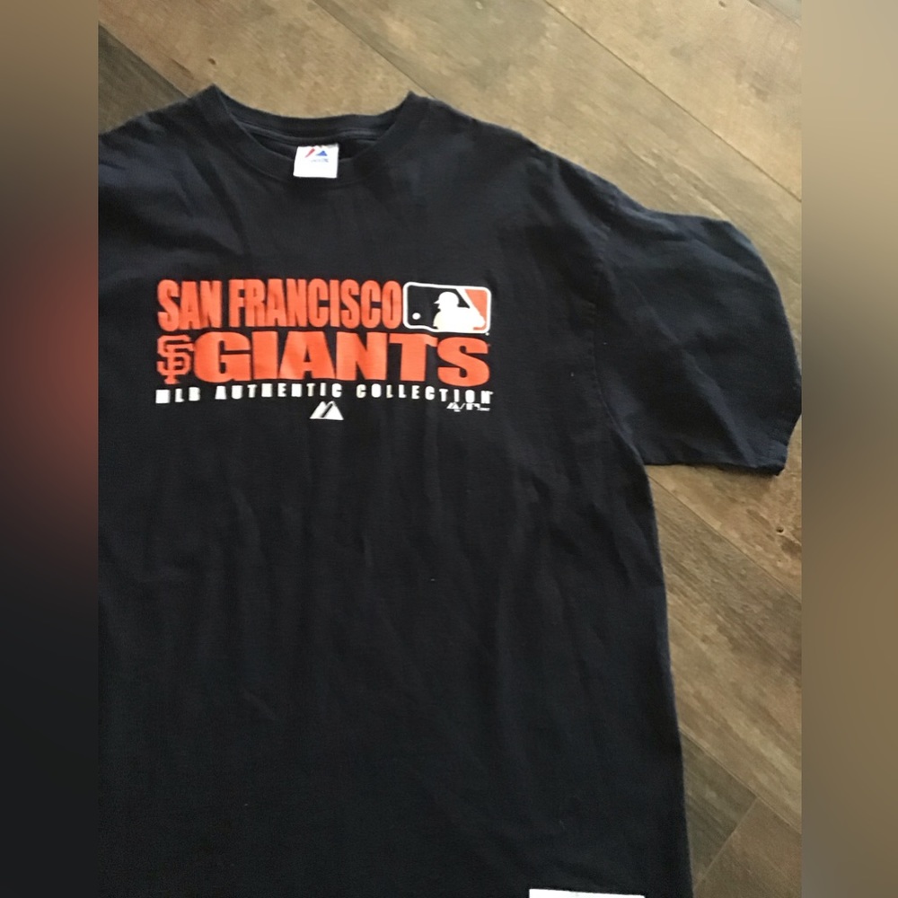 Vintage San Francisco Giants graphic tshirt MLB